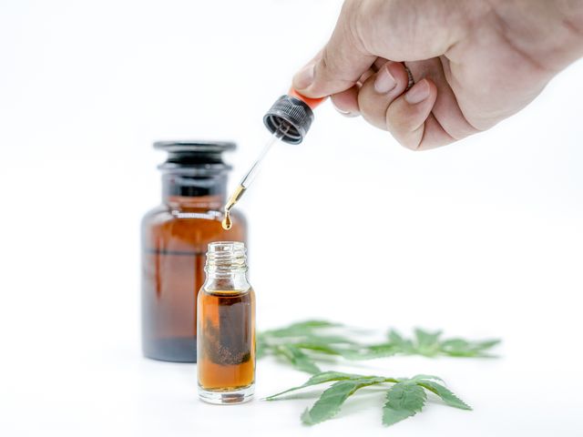 CBD Oil: Benefits and Applications